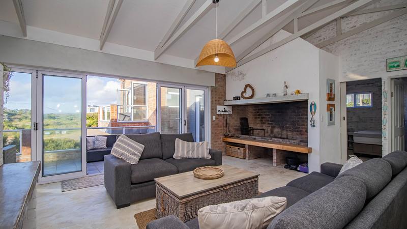 4 Bedroom Property for Sale in Jongensfontein Western Cape
